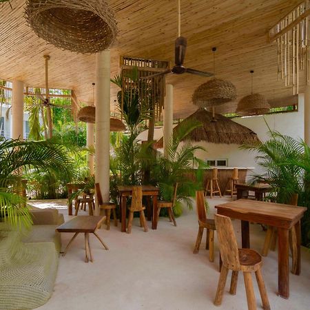 Beautiful Swim-Up Studio With Private Terrace, Pool And Jungle Gym Тулум Экстерьер фото