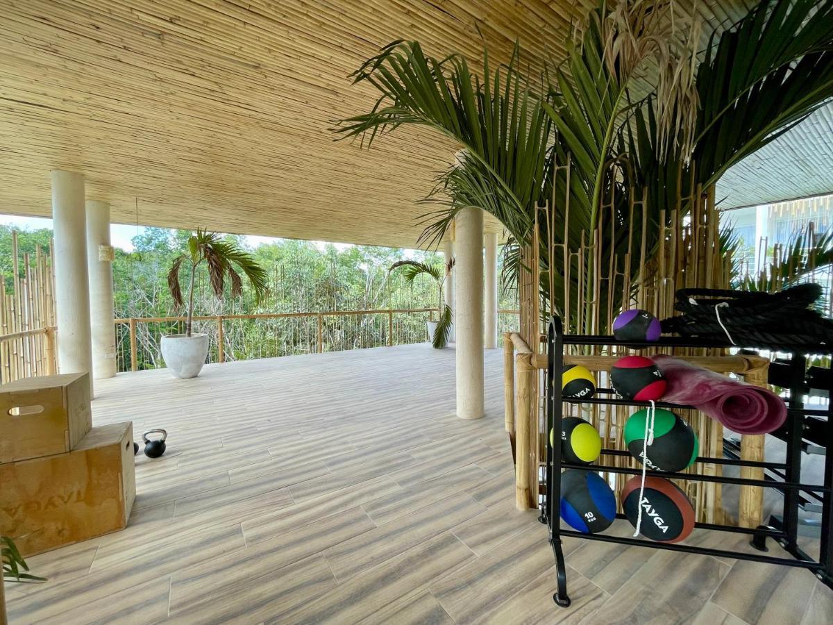 Beautiful Swim-Up Studio With Private Terrace, Pool And Jungle Gym Тулум Экстерьер фото